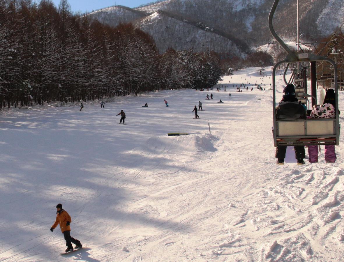 ゆうリゾートホテル 山ノ内町 エクステリア 写真