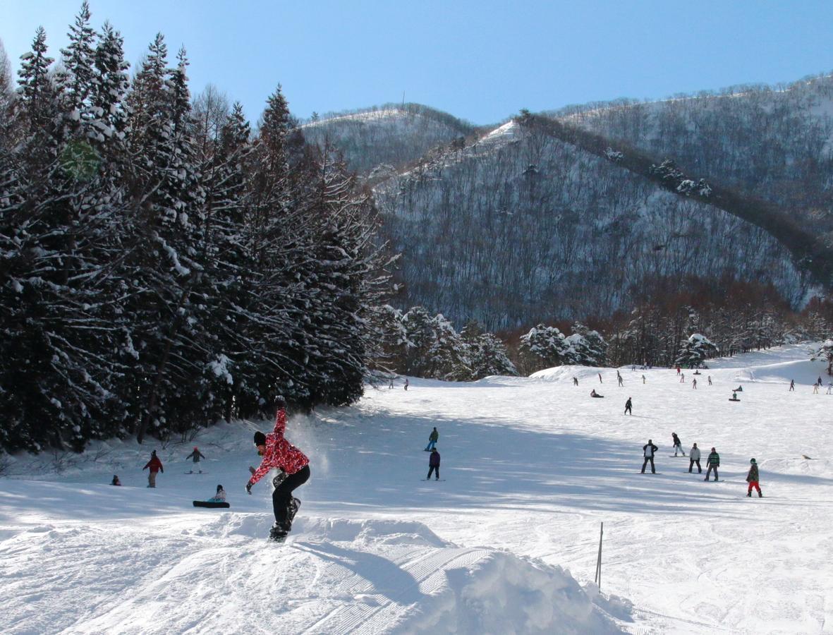 ゆうリゾートホテル 山ノ内町 エクステリア 写真